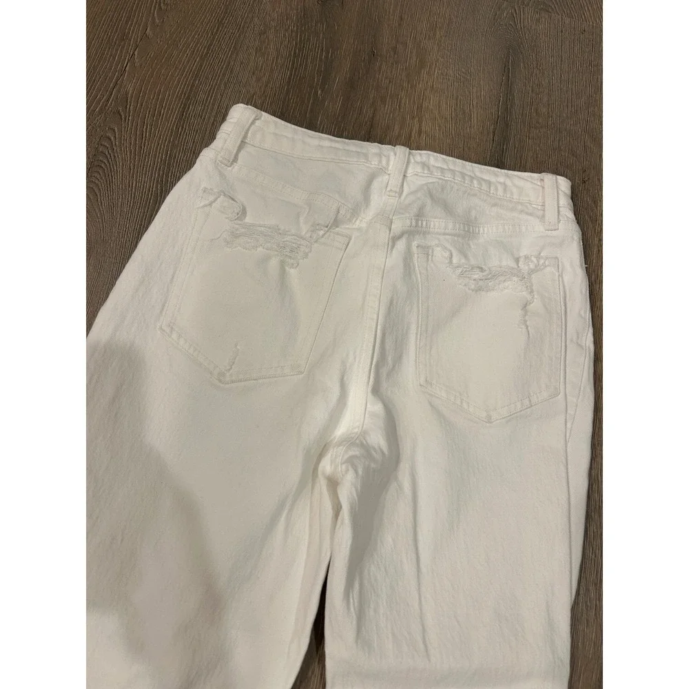 Abercrombie & Fitch Curve Love High Rise Mom Jeans White Distressed 27 4L Long‎